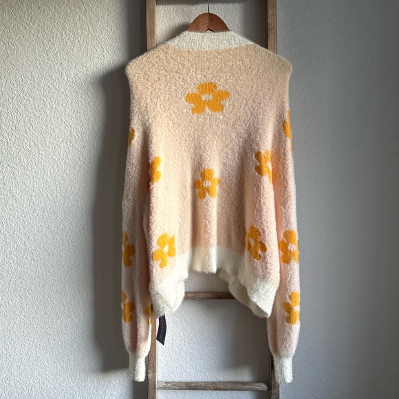 Chaou Yatou Daisy Eyelash Open Cardigan NWT Sz: Small - Picture 11 of 13